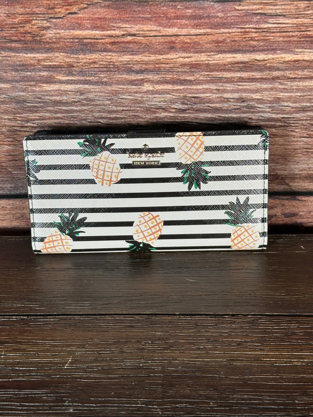 Kate Spade New York Cameron Street Pineapple striped wallet!